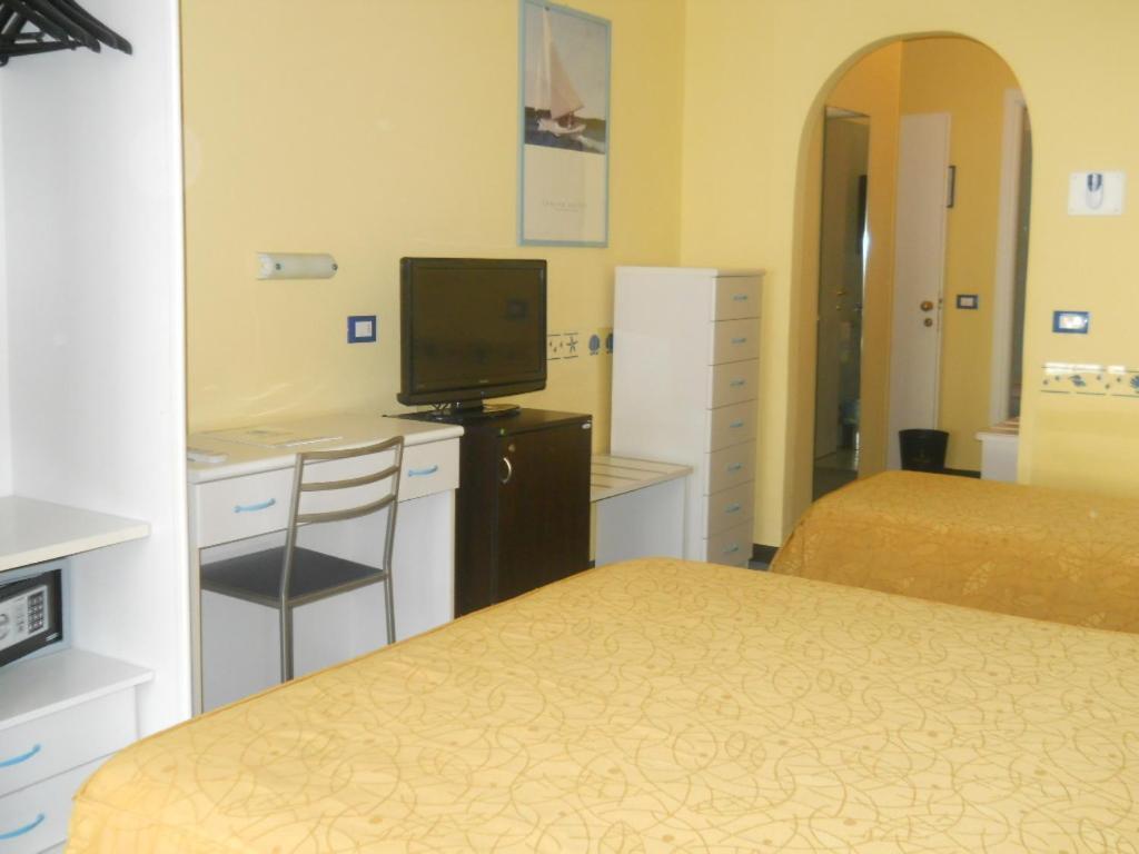 Hotel Solemare Albenga Camera foto